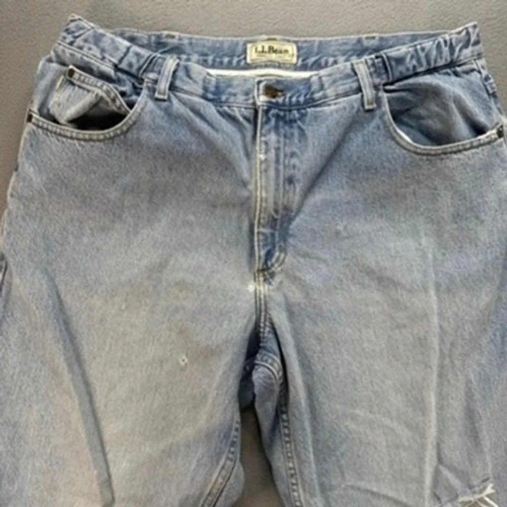 L.L. Bean Jeans Mens 38x29 (FITS 36/24) Comfort Waist Relaxed Distressed Denim